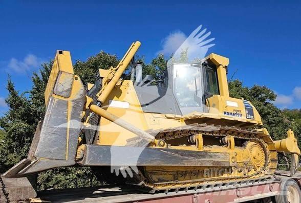 Komatsu D85EX بلدوزرات مجنزرة