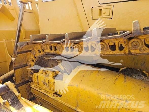 Komatsu D85EX بلدوزرات مجنزرة