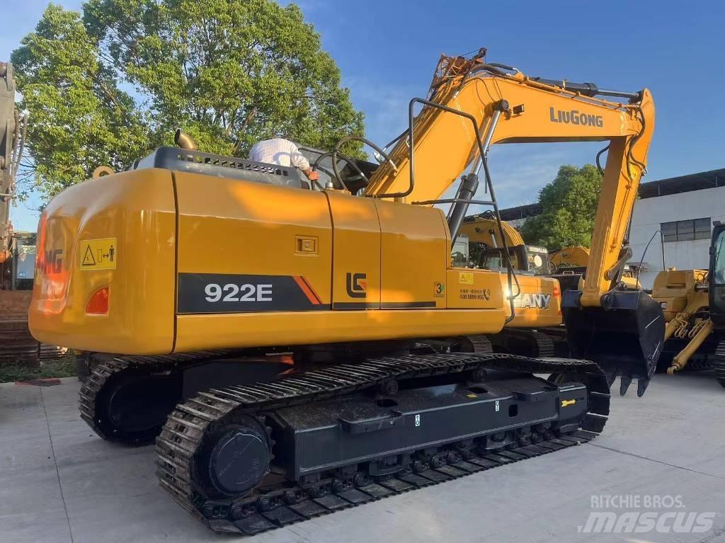 LiuGong CLG 922 E حفارات زحافة