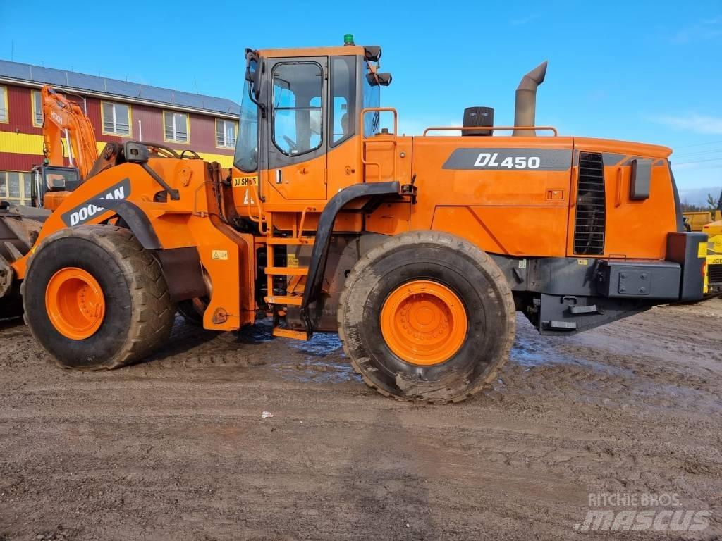 Doosan DL 450 لوادر بعجل