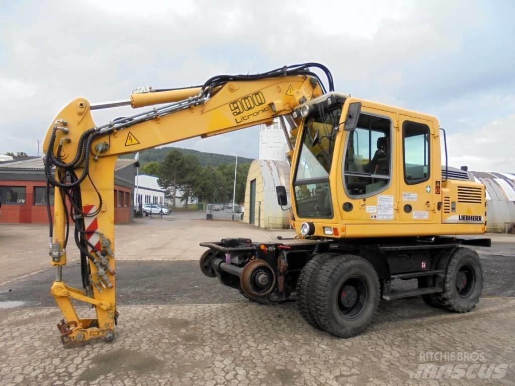 Liebherr A 900 C ZW حفارات بعجل