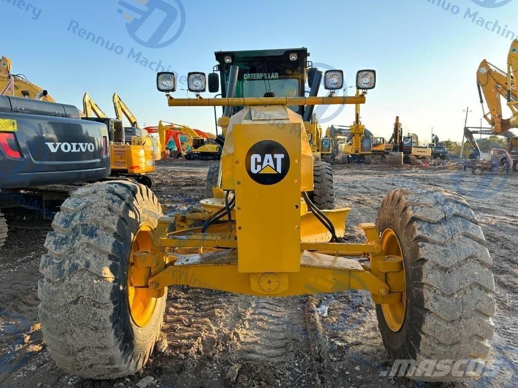 CAT 140H معدات تمهيد الطرق
