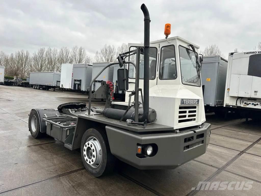 Terberg YT YT17 جرارات صالات المطارات