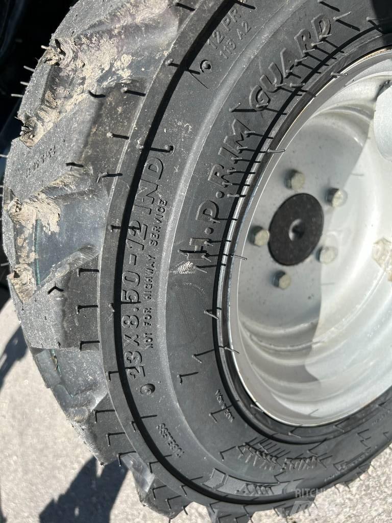 Solis 22 جرارات مدمجة