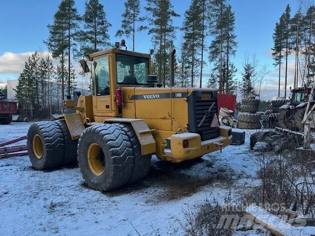 Volvo L90D لوادر بعجل