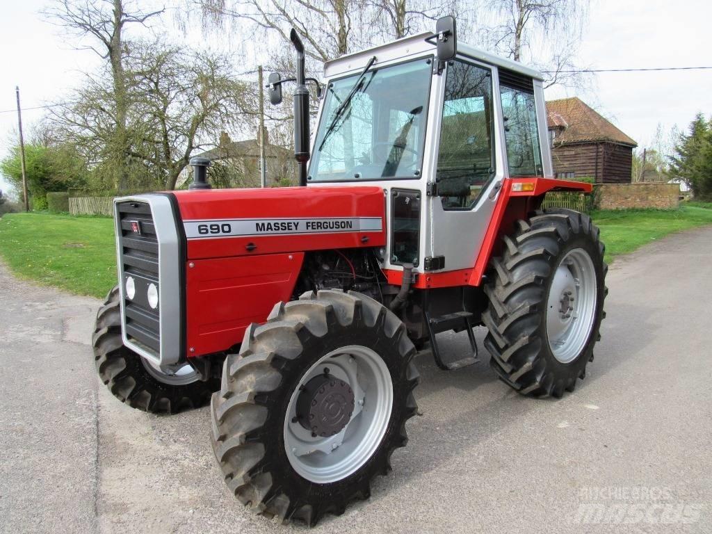Massey Ferguson 690 الجرارات