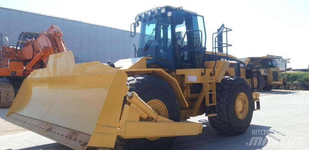 CAT 824 G series II بلدوزرات بعجلات
