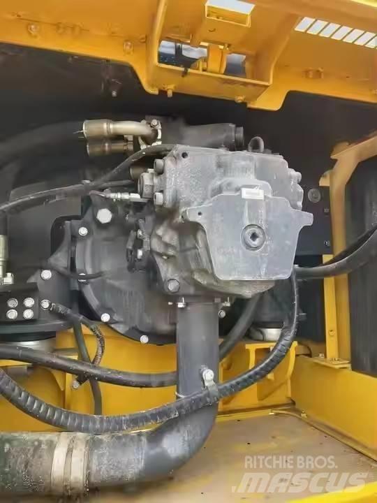 Komatsu PC350 حفارات زحافة