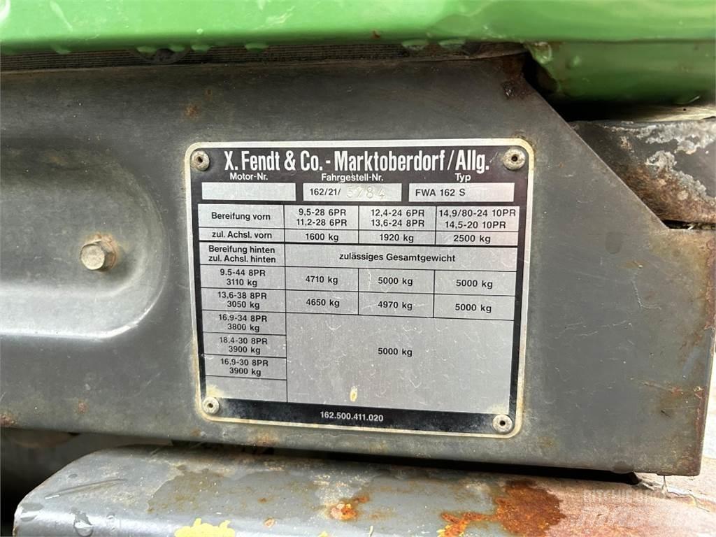 Fendt 305 LSA الجرارات