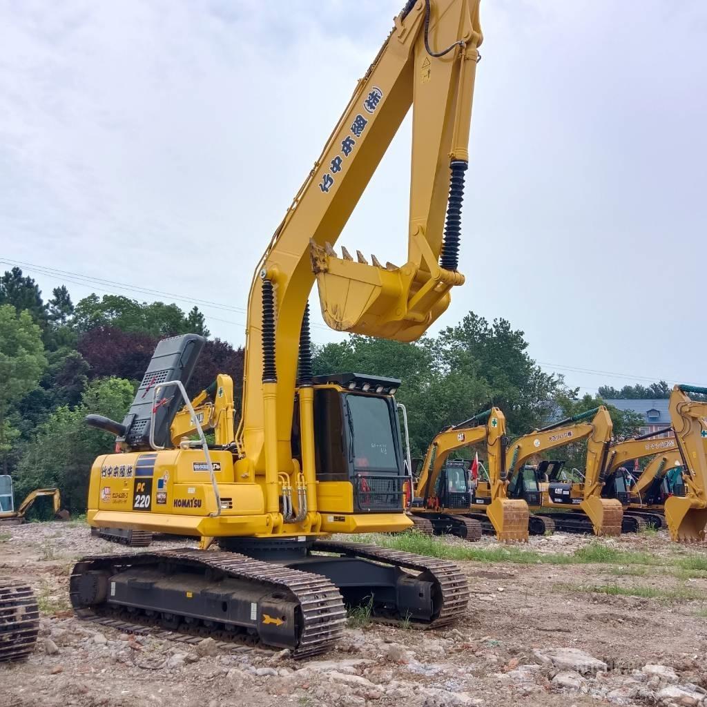 Komatsu PC 220 LC-8 حفارات زحافة