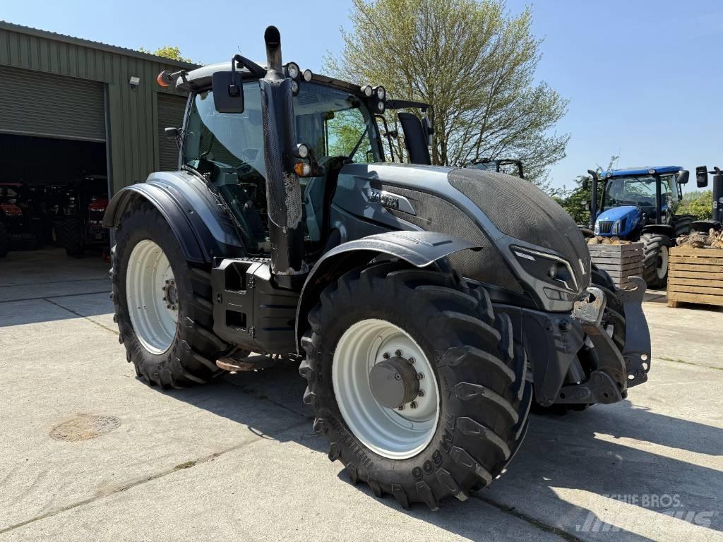 Valtra T174 Direct الجرارات