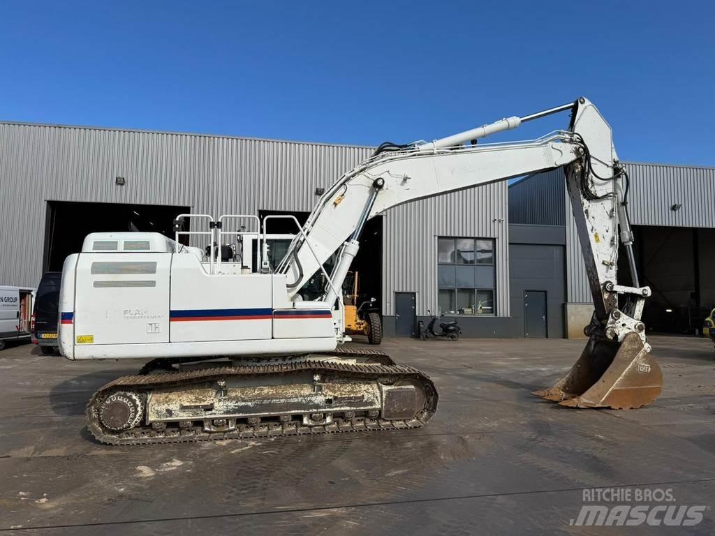 CAT 326FLN حفارات خاصة