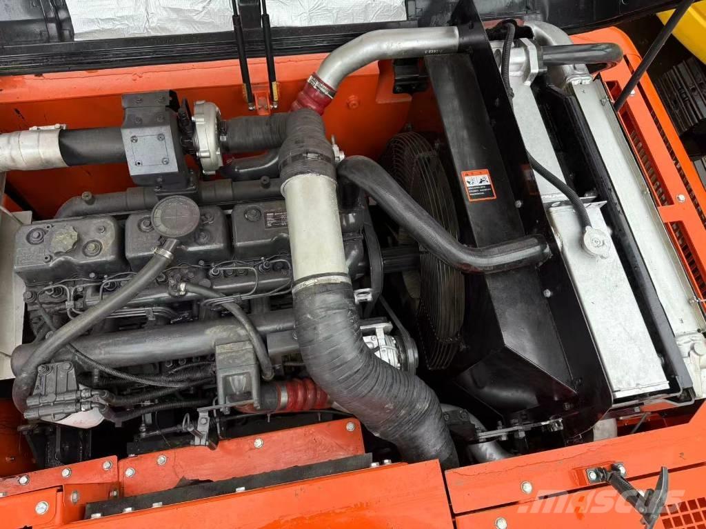 Doosan DX 225 حفارات زحافة