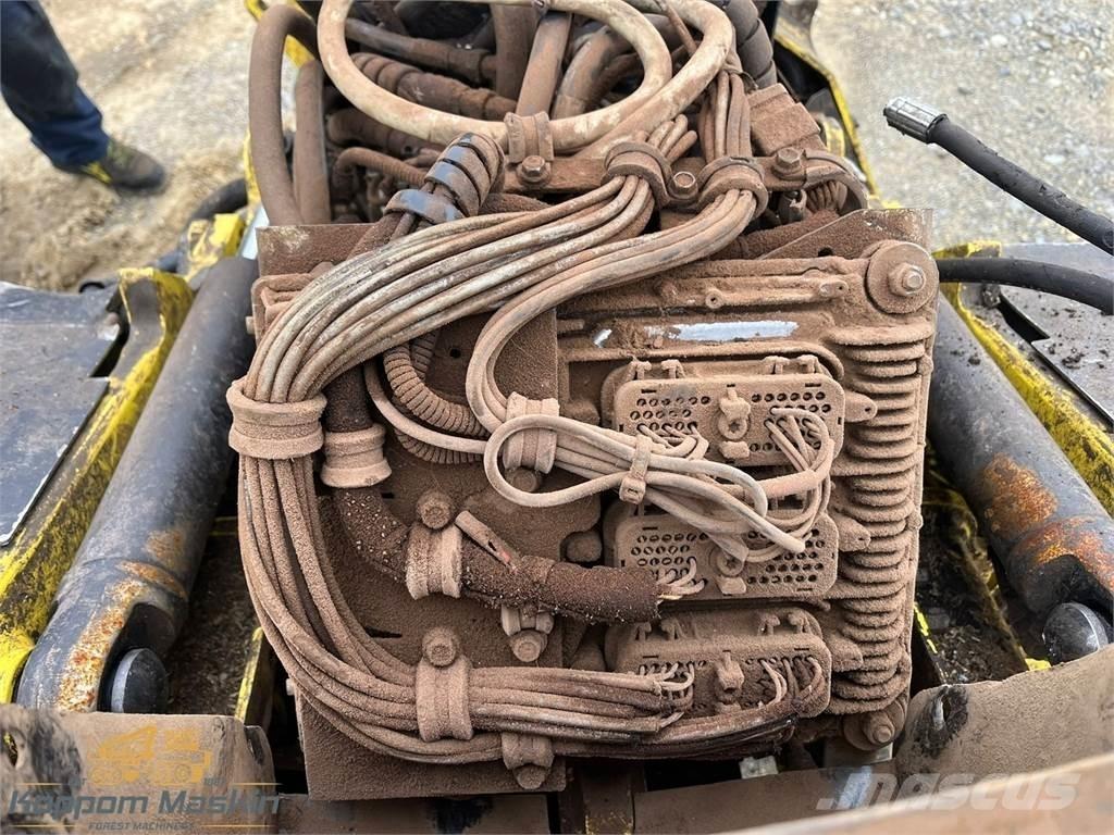 John Deere H415 رؤوس حصادات