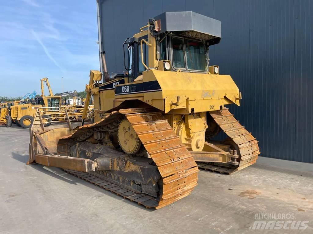 CAT D6R LGP بلدوزرات مجنزرة