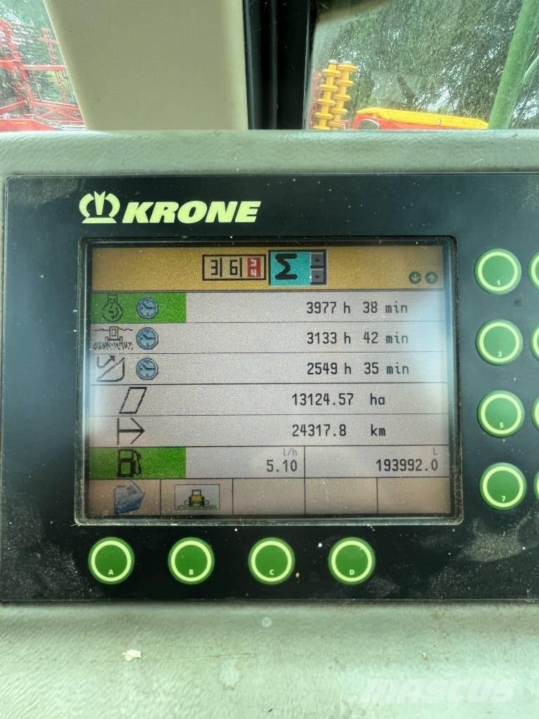 Krone Big X 500 علافات ذاتية الدفع