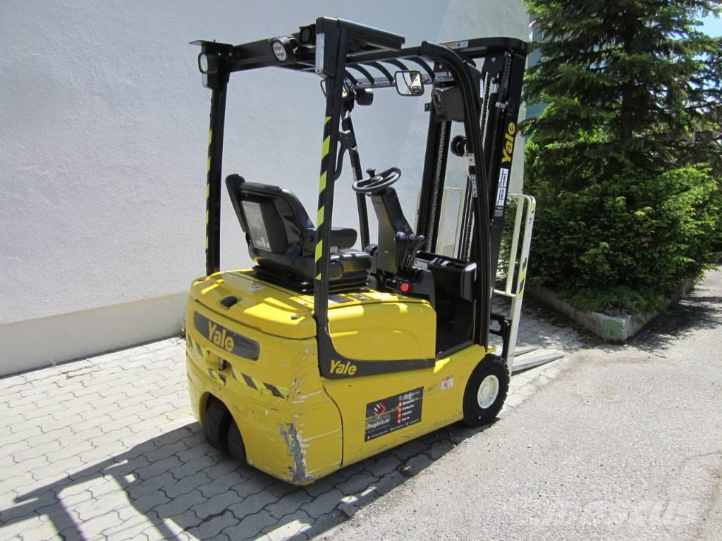 Yale ERP15VT شاحنات ذات رافعات شوكية تعمل بالكهرباء