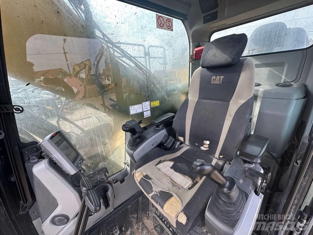 CAT 336 EL H حفارات زحافة