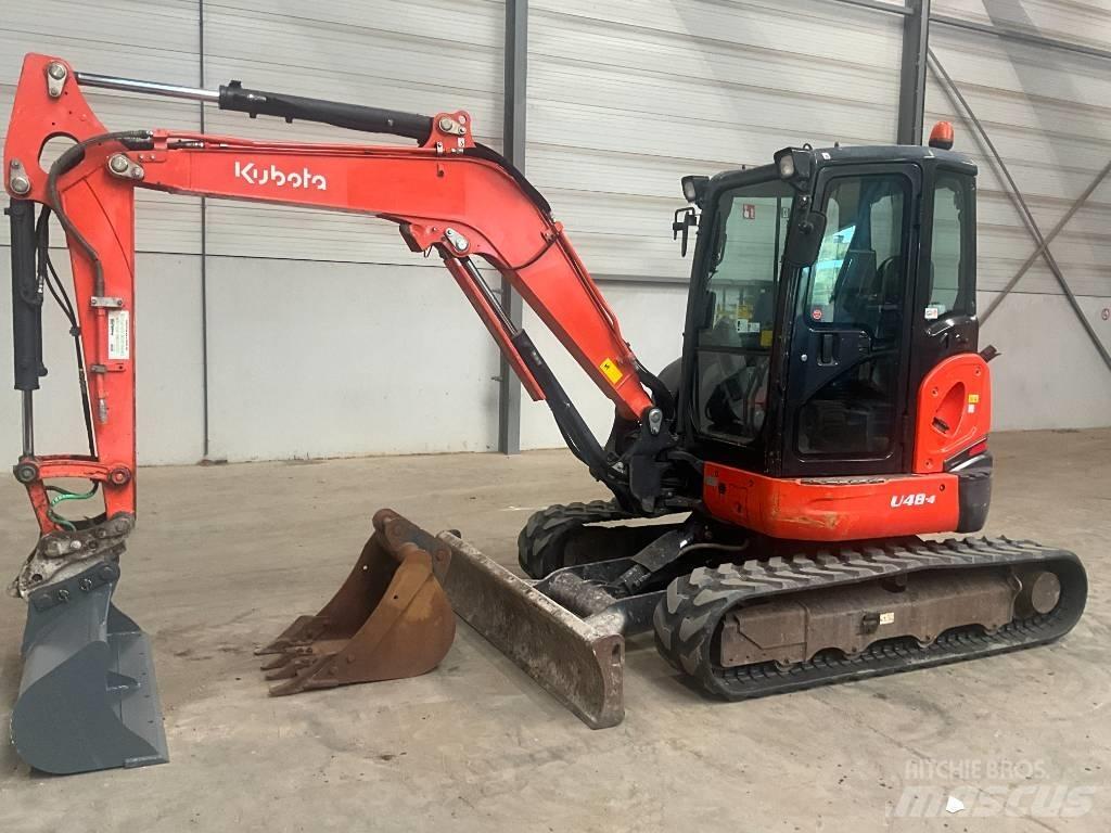 Kubota U 48-4 حفارات صغيرة أقل من 7 طن (حفارات صغيرة)