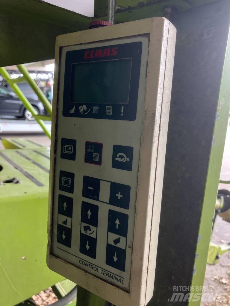 CLAAS Rollant 255 RC محزمات مستديرة