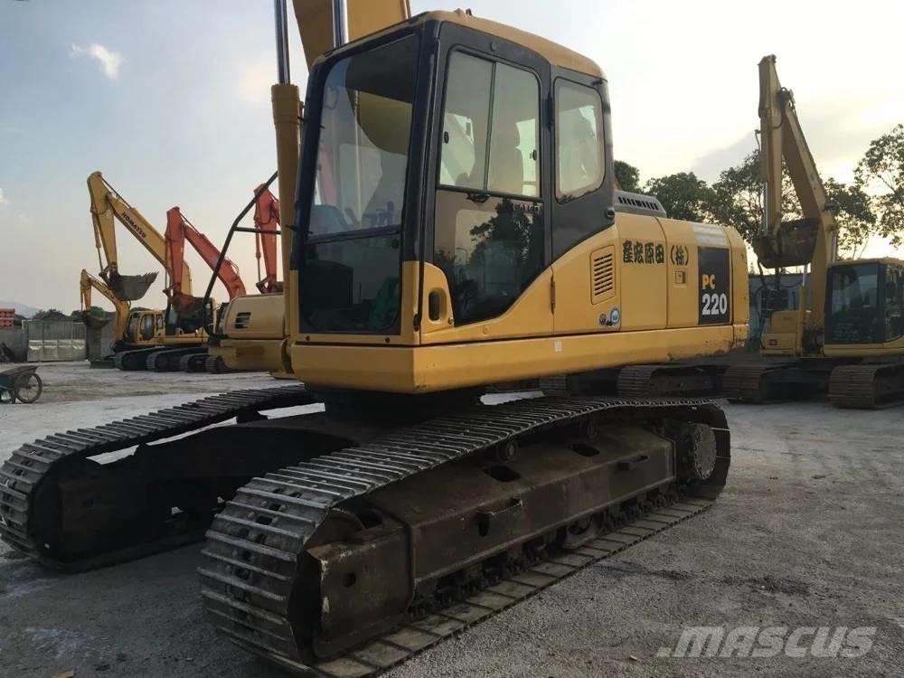 Komatsu pc220-7 حفارات زحافة