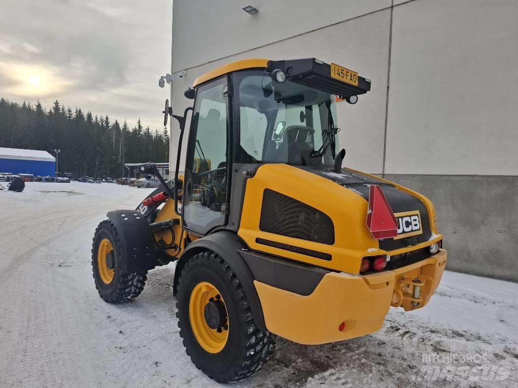 JCB 409 لوادر بعجل