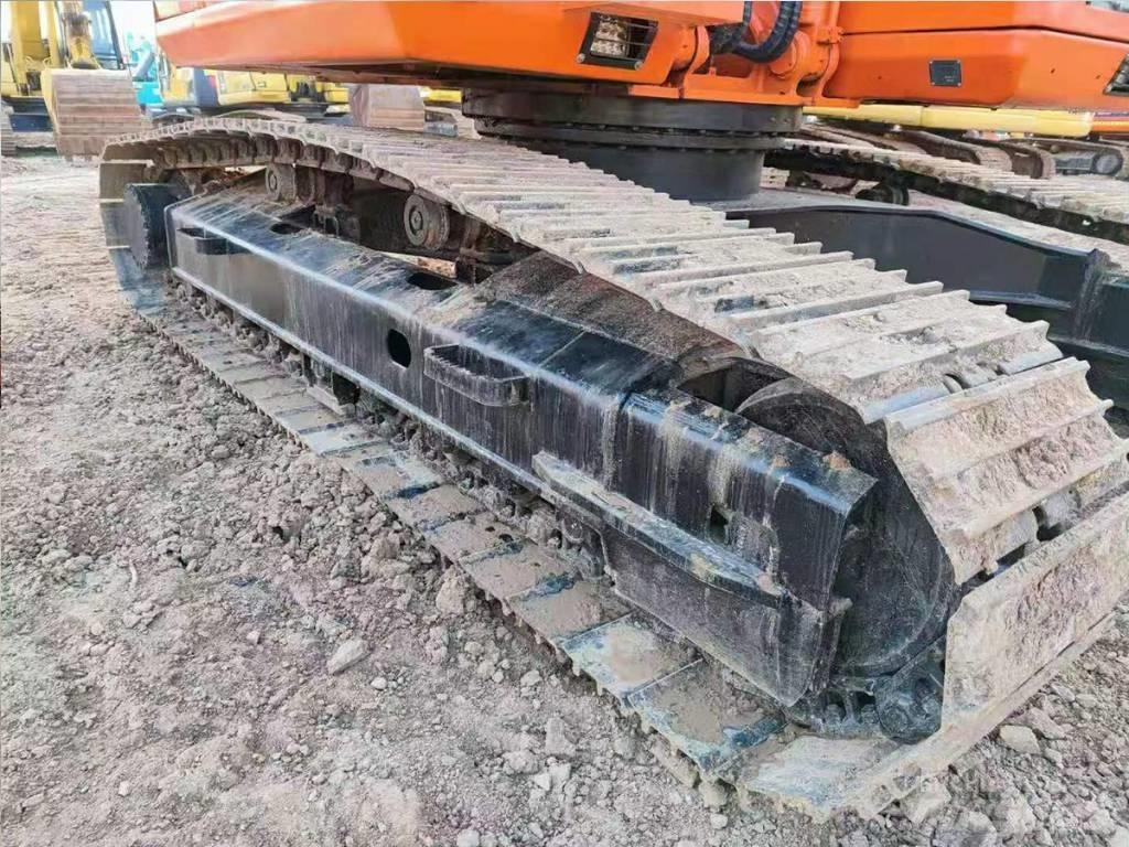 Doosan 225 حفارات زحافة
