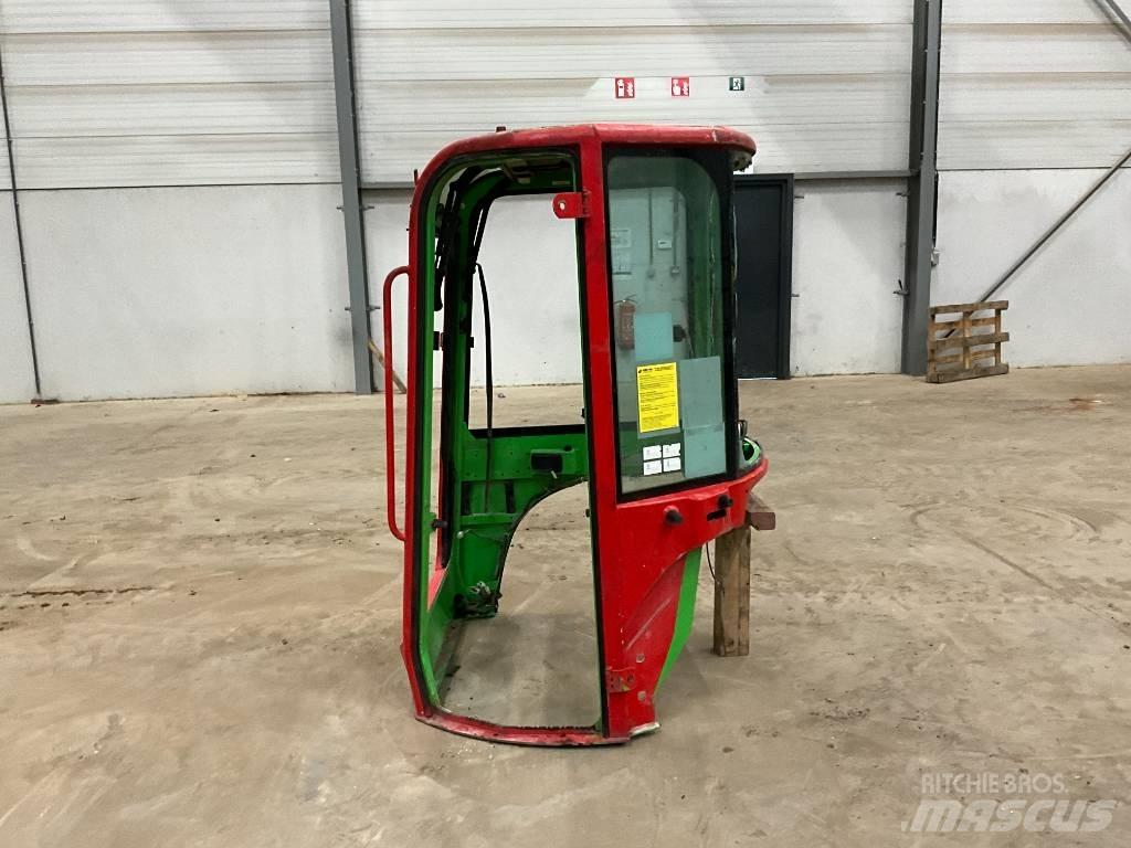 Yanmar Vio 20 / vio 25 كابينة والداخلية