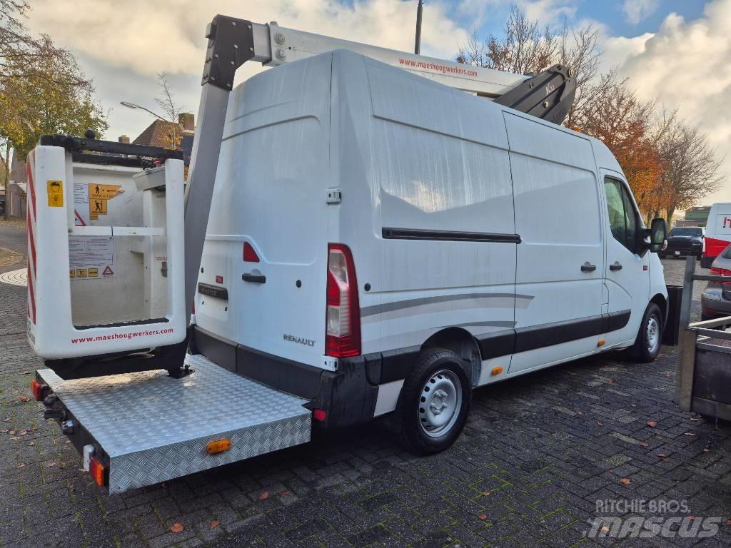 Renault Master شاحنة مقفلة