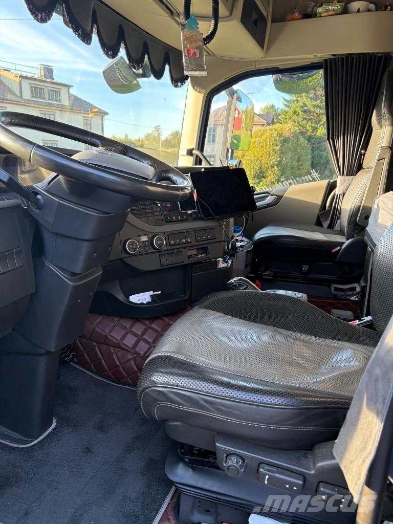 Volvo FH 13 500 وحدات الجر