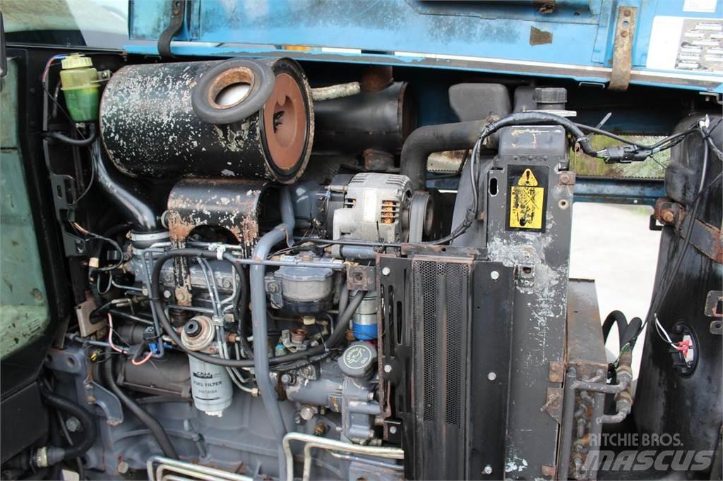 Ford 6640 2WD الجرارات