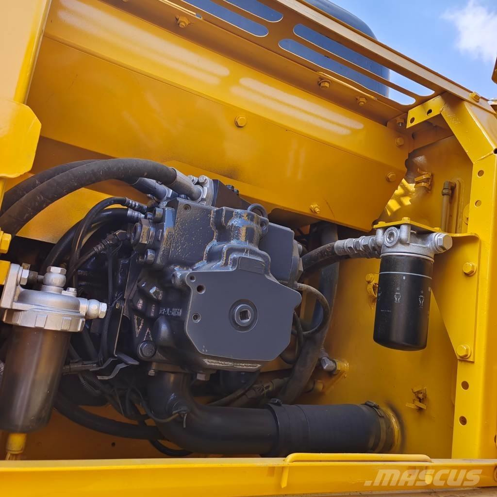 Komatsu PC 300 حفارات زحافة