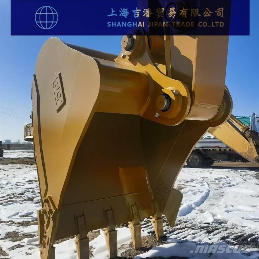 CAT 313 حفارات زحافة