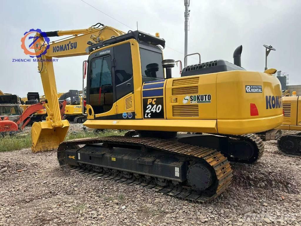 Komatsu PC 240-8 حفارات زحافة