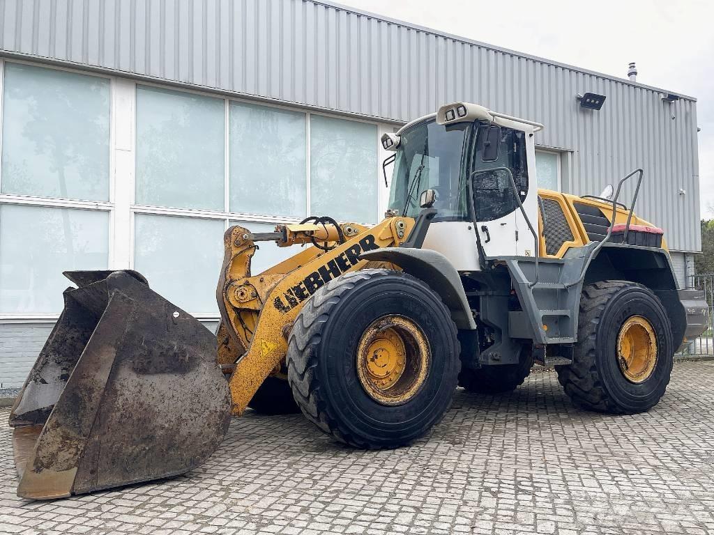 Liebherr L550 لوادر بعجل