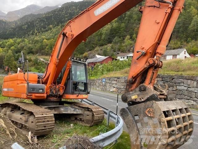 Doosan DX 225 LC-3 حفارات زحافة