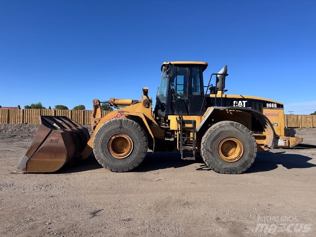 CAT 966 G لوادر بعجل