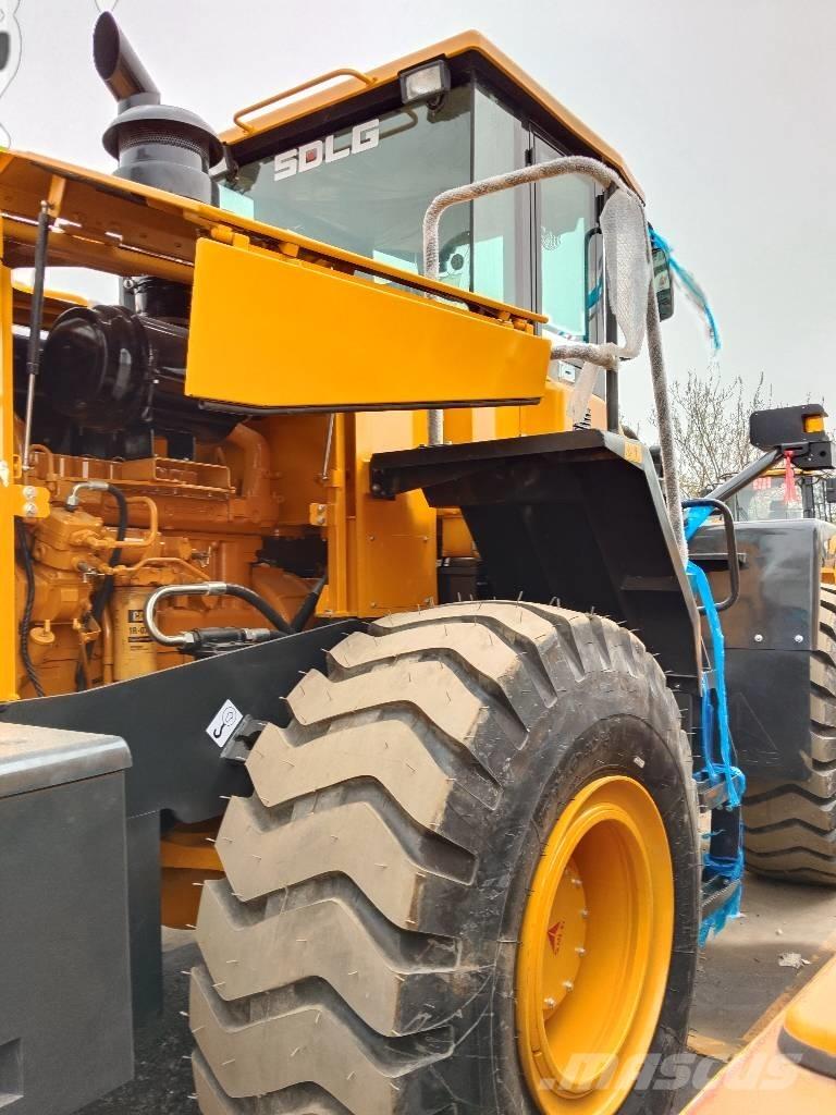 SDLG LG956L لوادر بعجل
