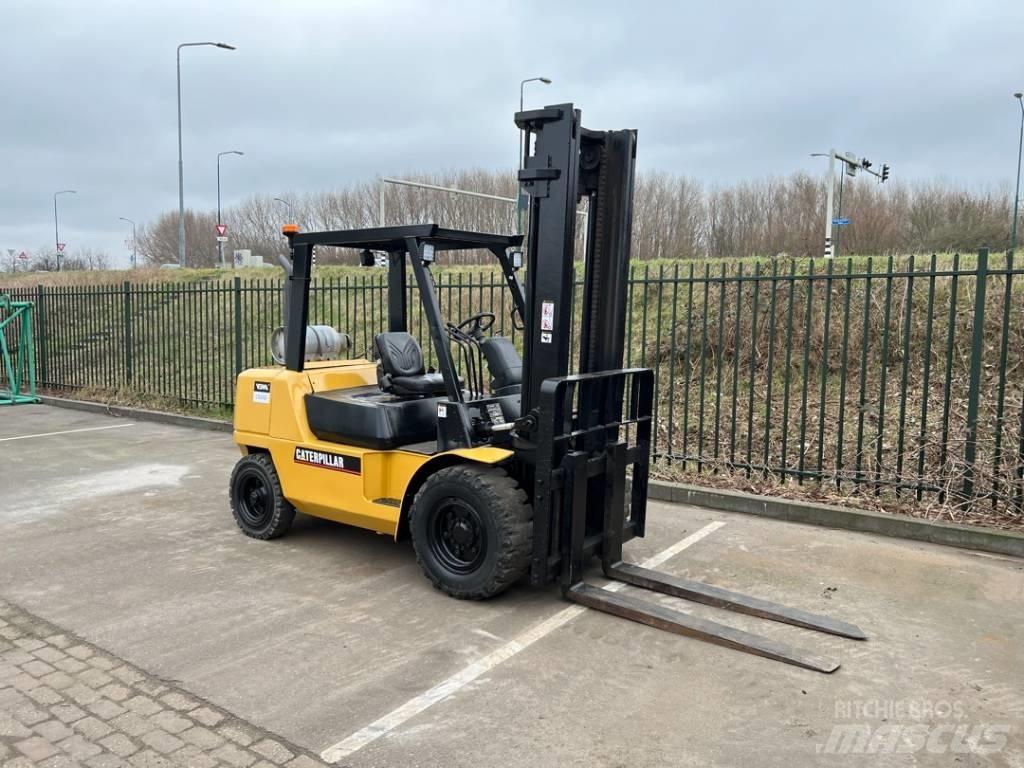 CAT GP 40 K L شاحنات LPG