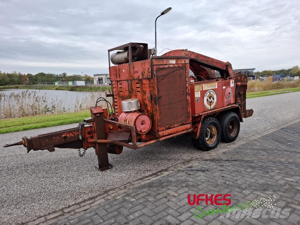 Morbark EZ 2500 ماكينات تقطيع أخشاب الحراجة