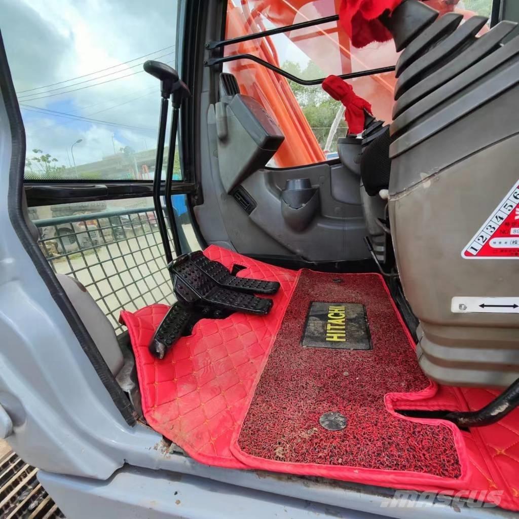 Hitachi ZAXIS 200-3G حفارات زحافة