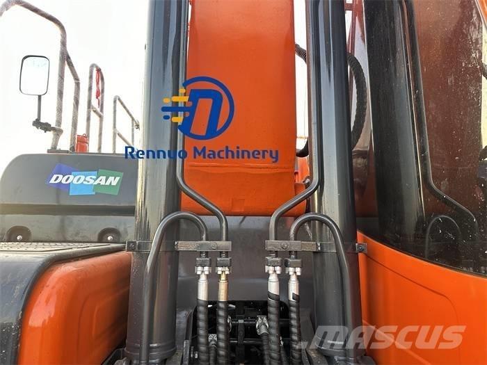 Doosan DX 300LC-9C حفارات زحافة