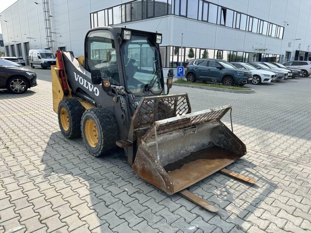 Volvo MC70C لوادر انزلاقية التوجيه