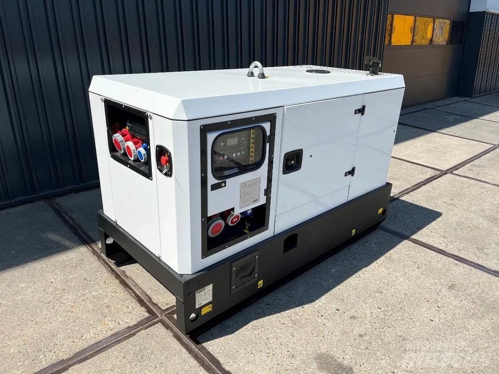 Iveco II-044 - 40kVA مولدات ديزل