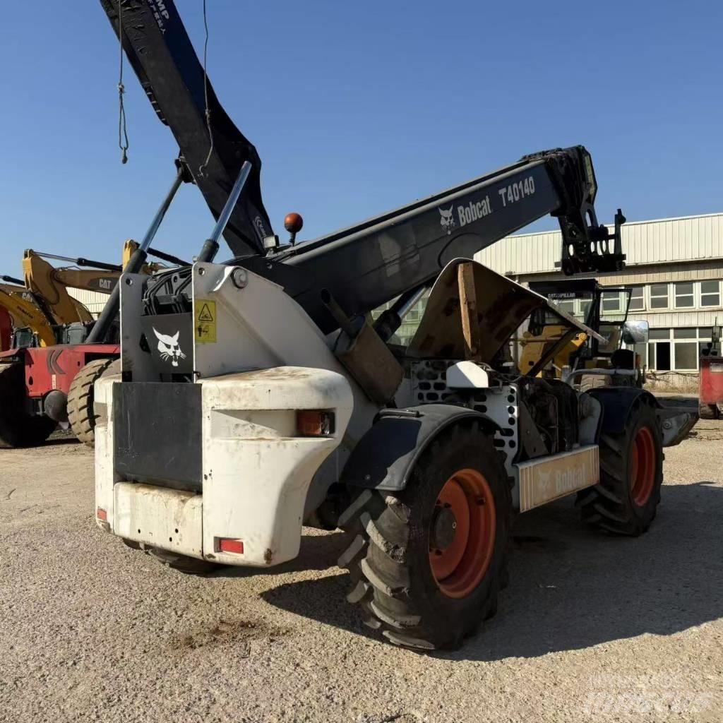 Bobcat T 40.140 مناولات متداخلة