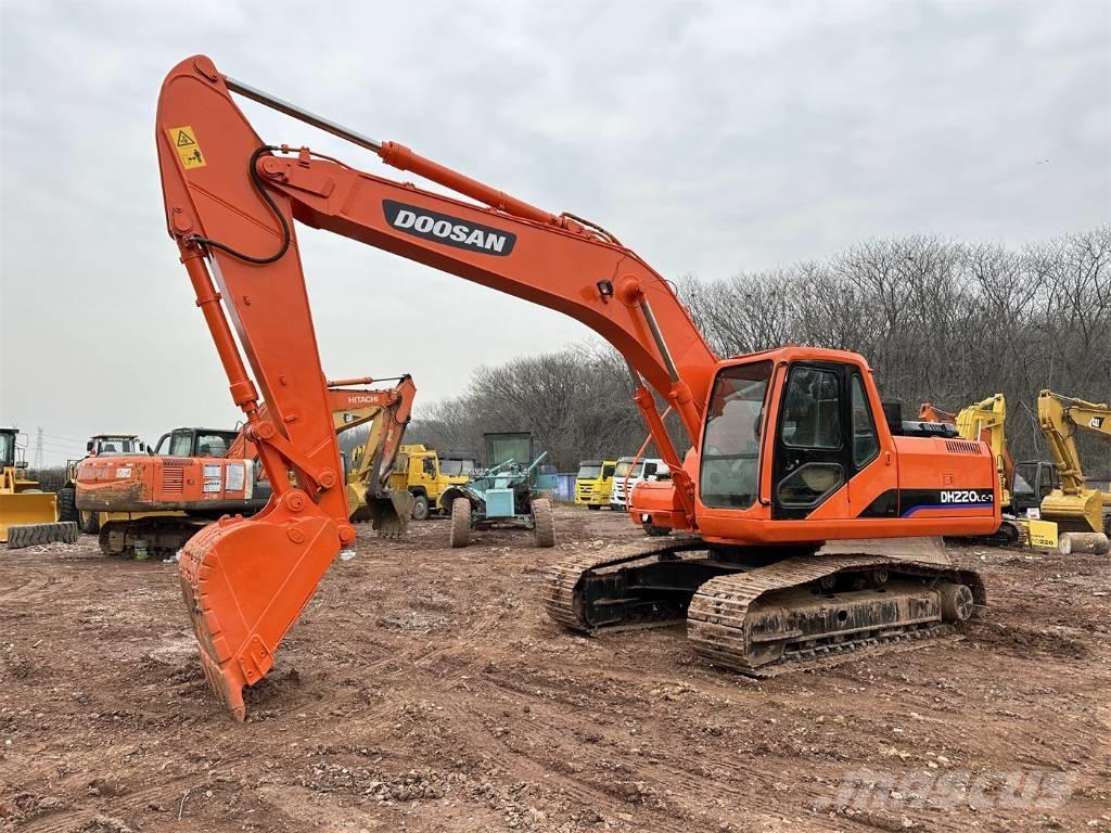 Doosan DH 220 حفارات زحافة