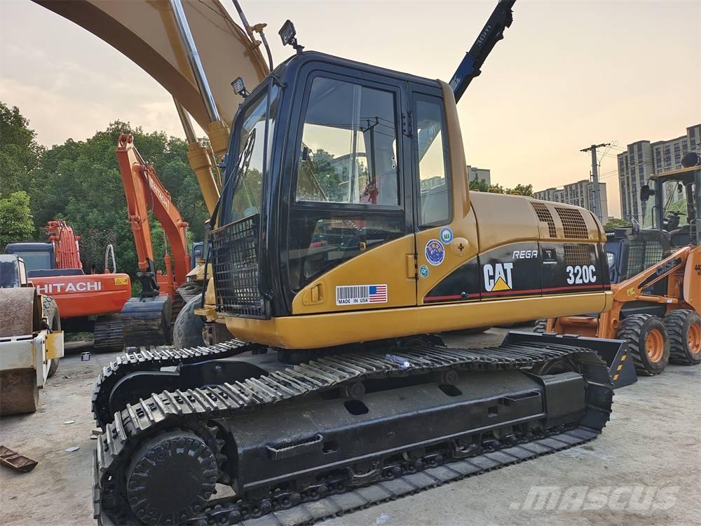 CAT 320CL حفارات زحافة