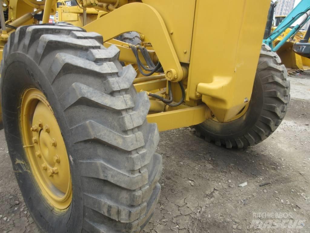 Komatsu GDD 623 معدات تمهيد الطرق