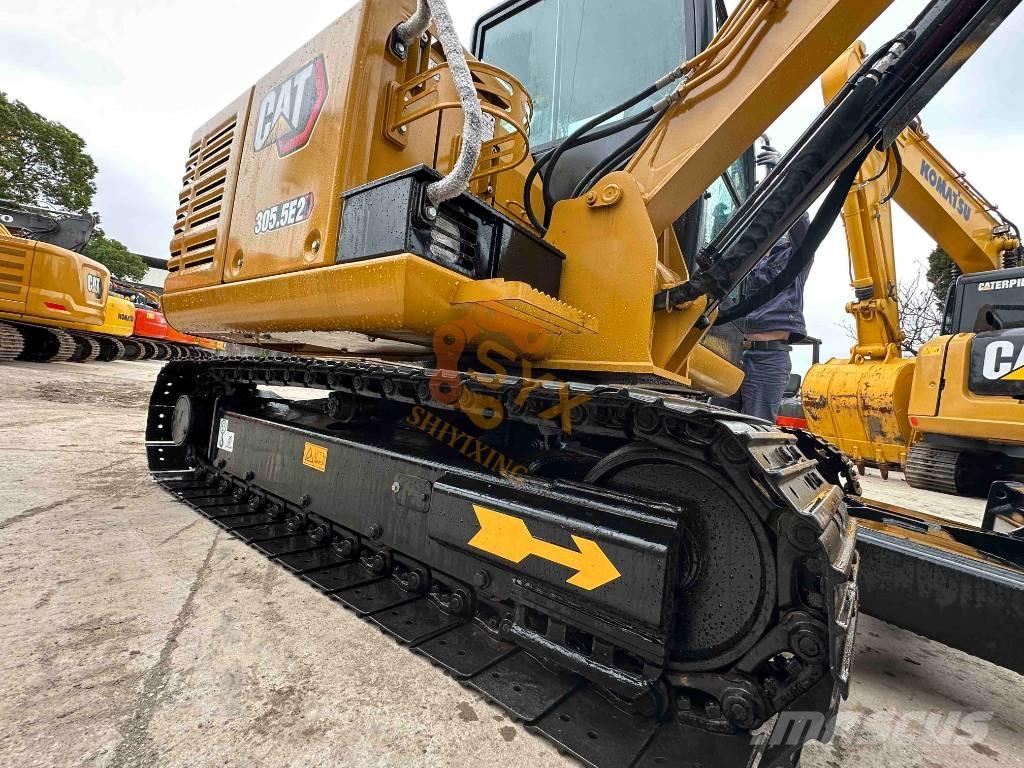 CAT 305.5E2 حفارات زحافة