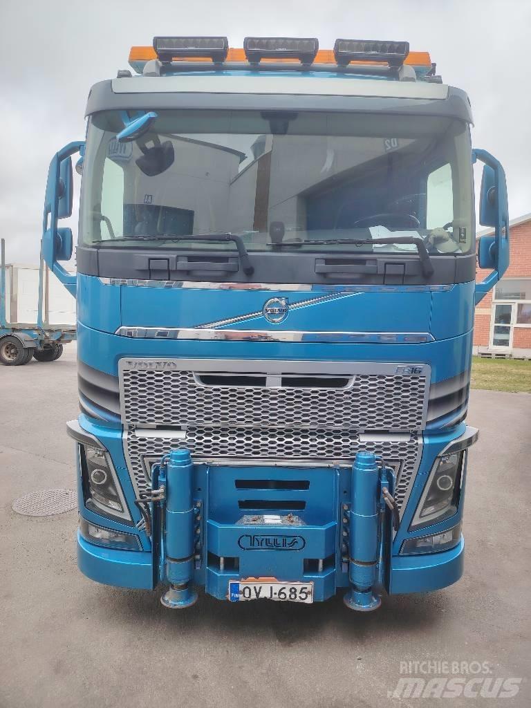 Volvo FH 16 660 شاحنات الرافعات